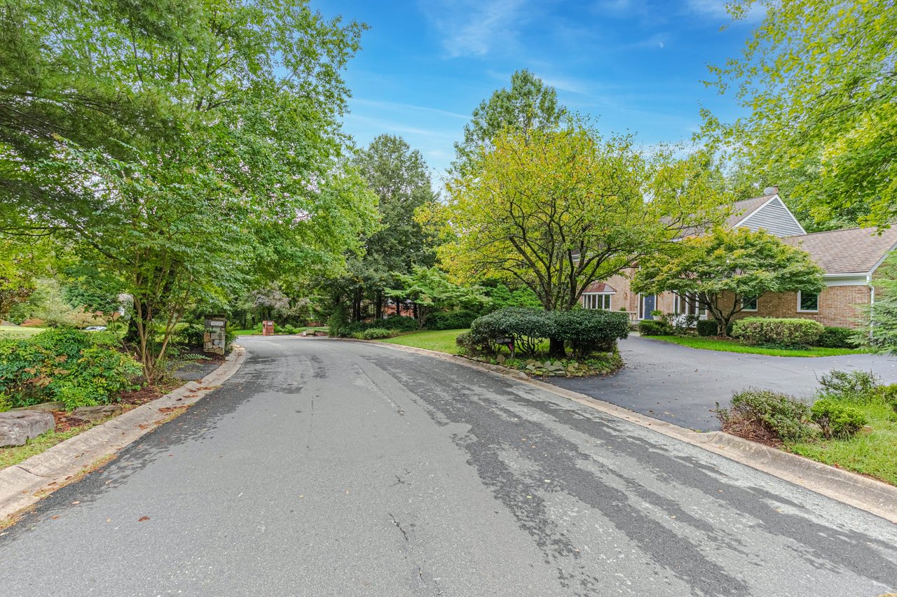 9225 Vendome Drive, Bethesda MD 20817