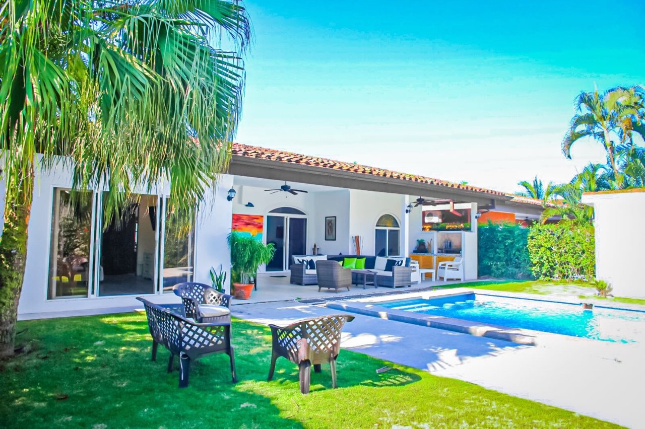 Remodeled Gated Community Home, Jaco, Puntarenas