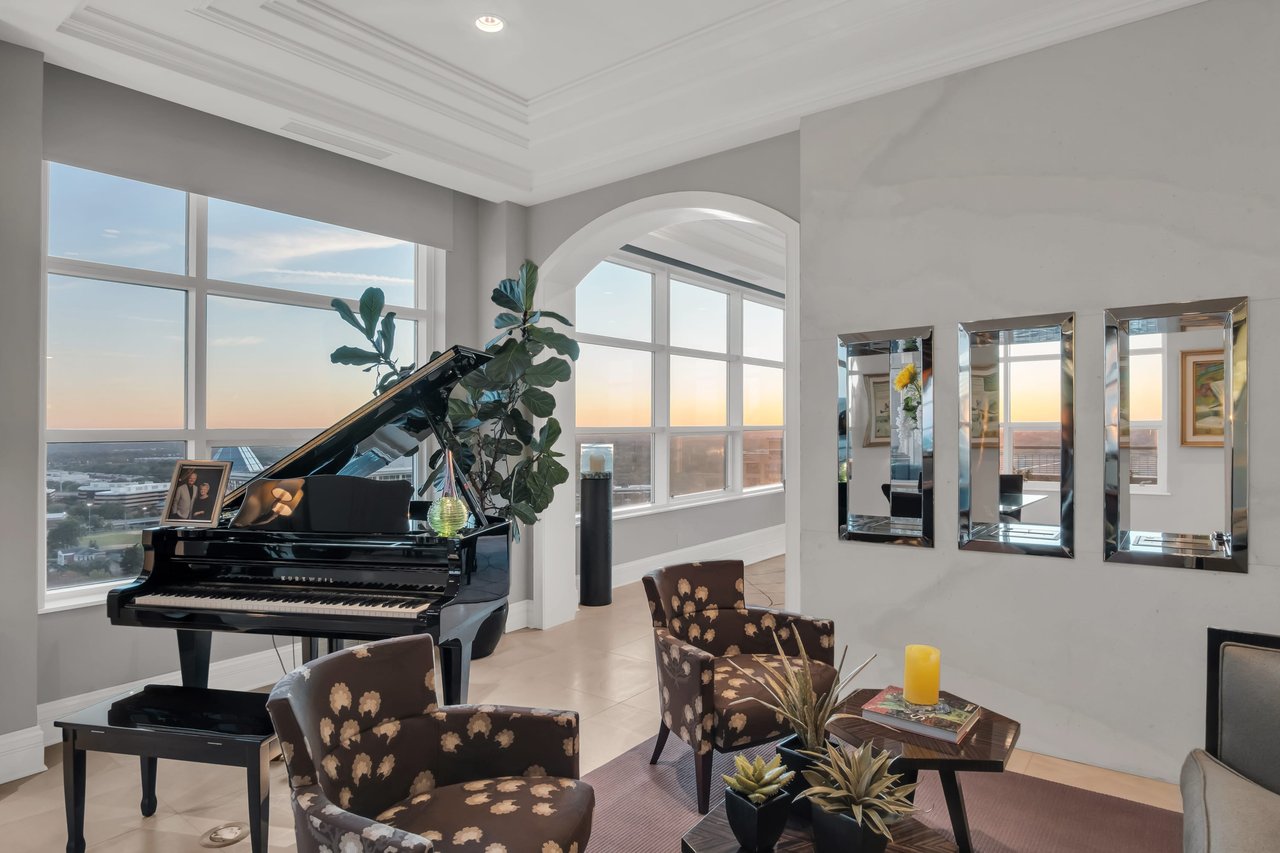 Exquisite Penthouse Unlike Any Other in Contention, Represented Buyer