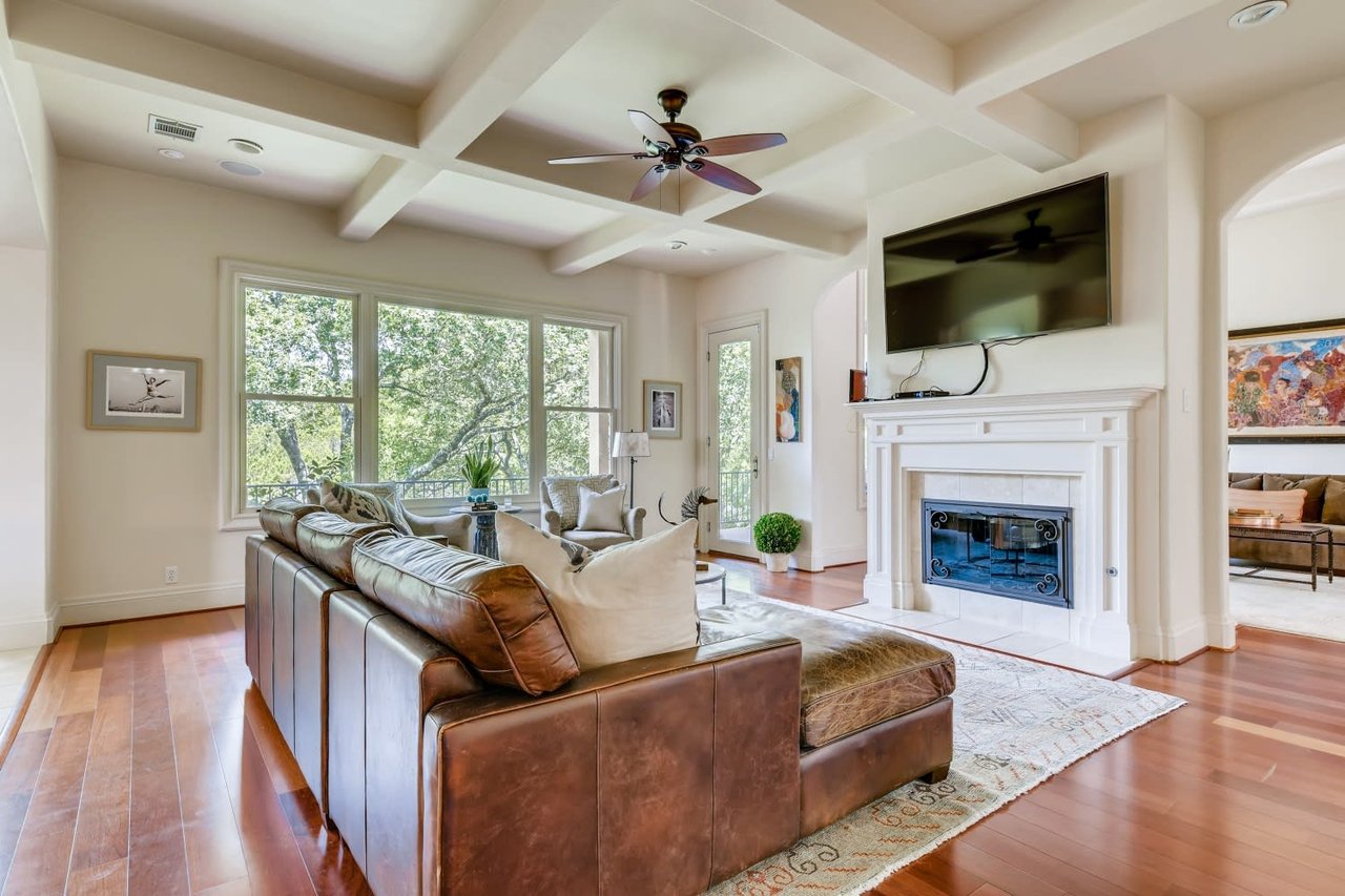 2213 Warbler Way