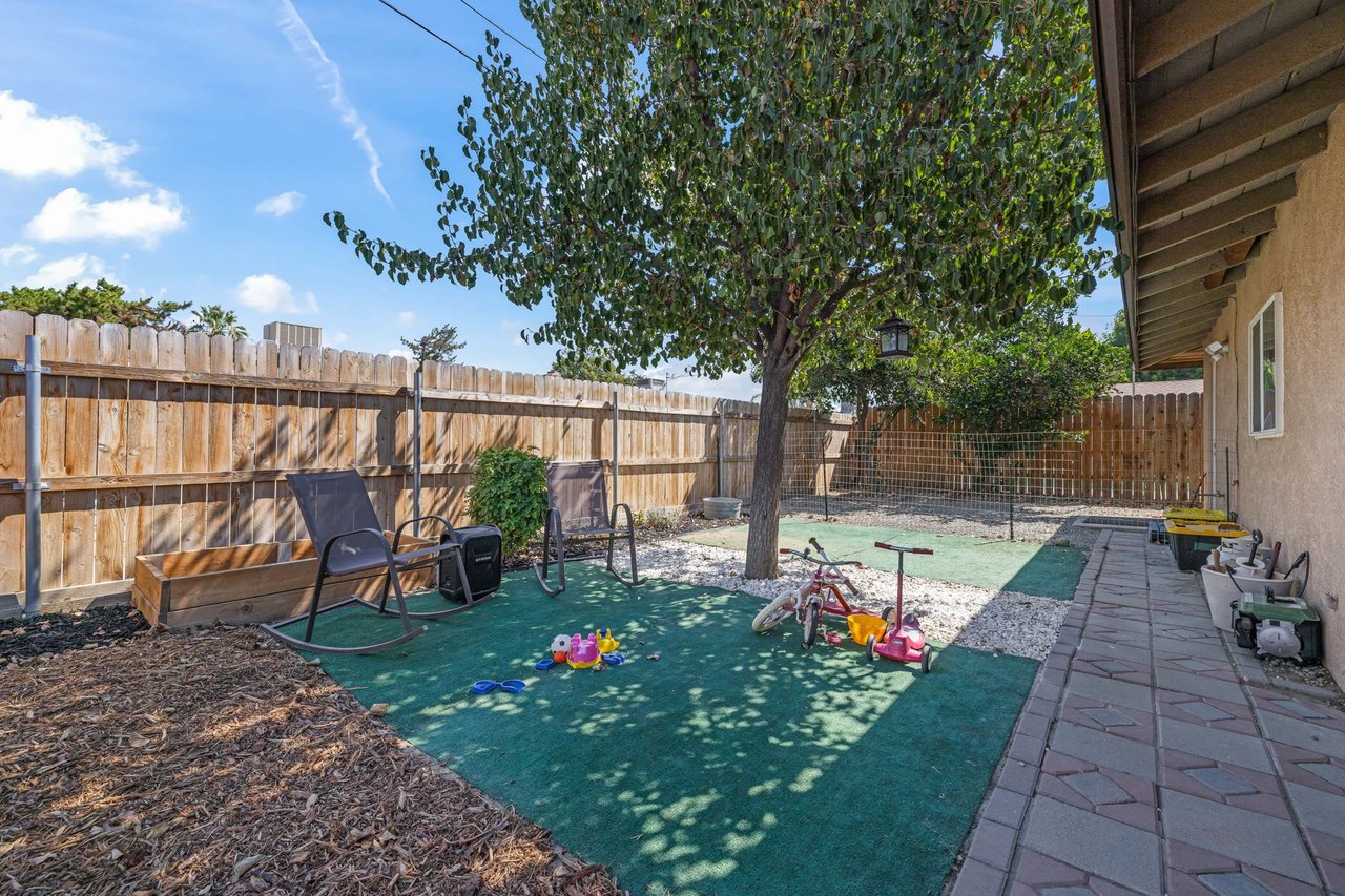 2404 Belvedere Avenue, Bakersfield, CA 93304
