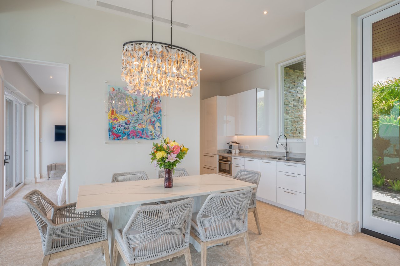 Whale Point Villa
