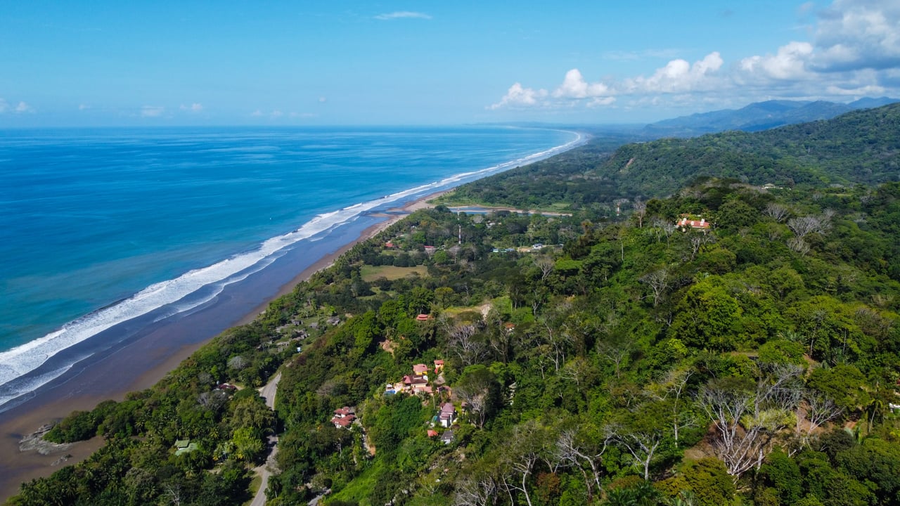 MANGO MANOR RIDGE PREMIER OCEAN VIEW PROPERTY IN DOMINICAL