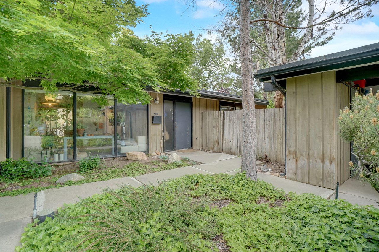 2167 E Claybourne Ave