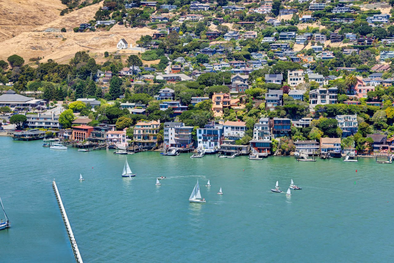 Iconic Belvedere View Estate
