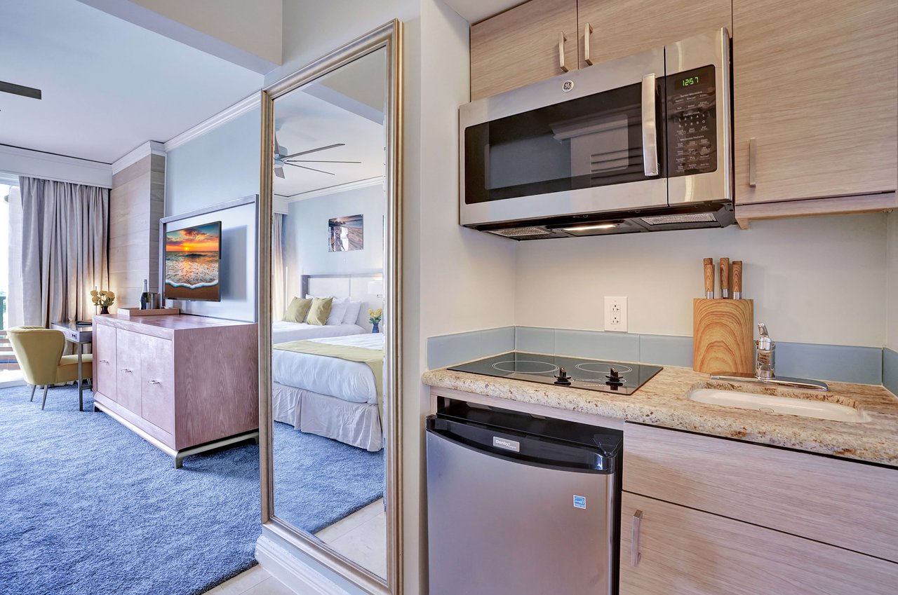 Ritz Carlton Key Biscayne Unit 870