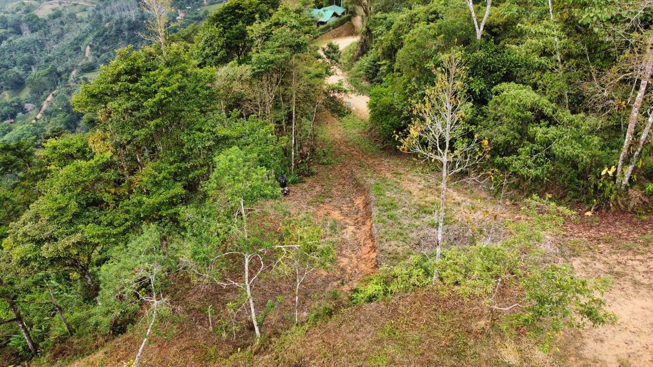 Whale Tail, Ocean & Mountain View lot in San Luis.