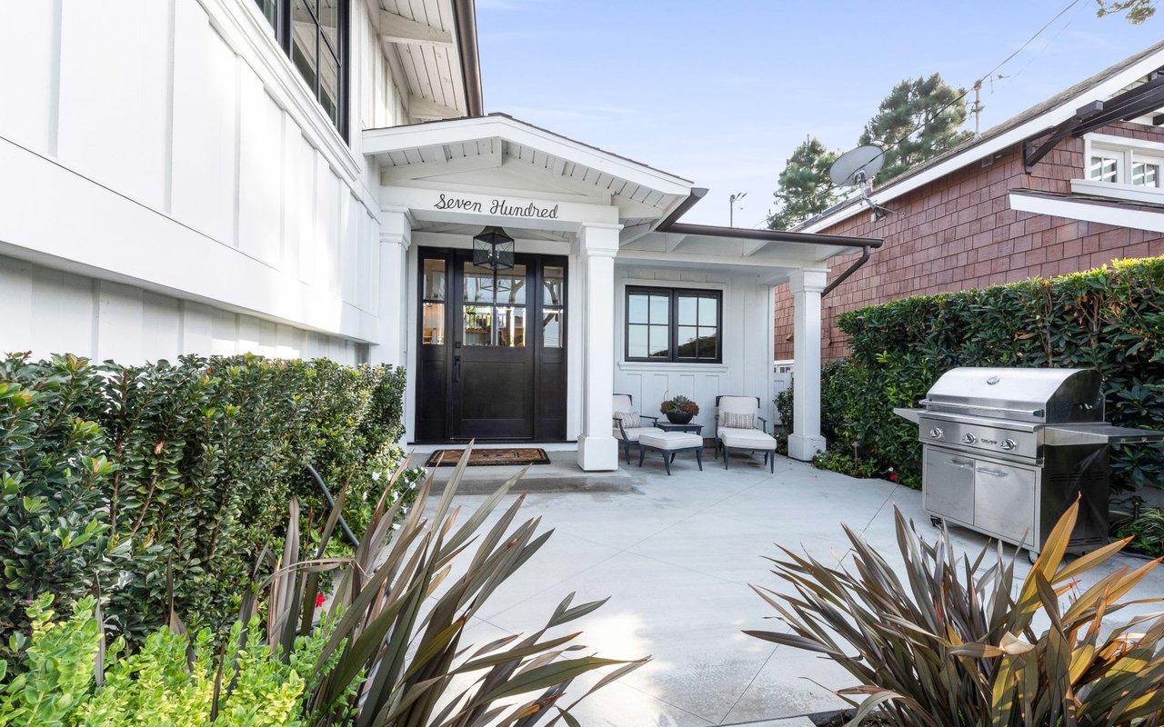 700 Poppy Ave