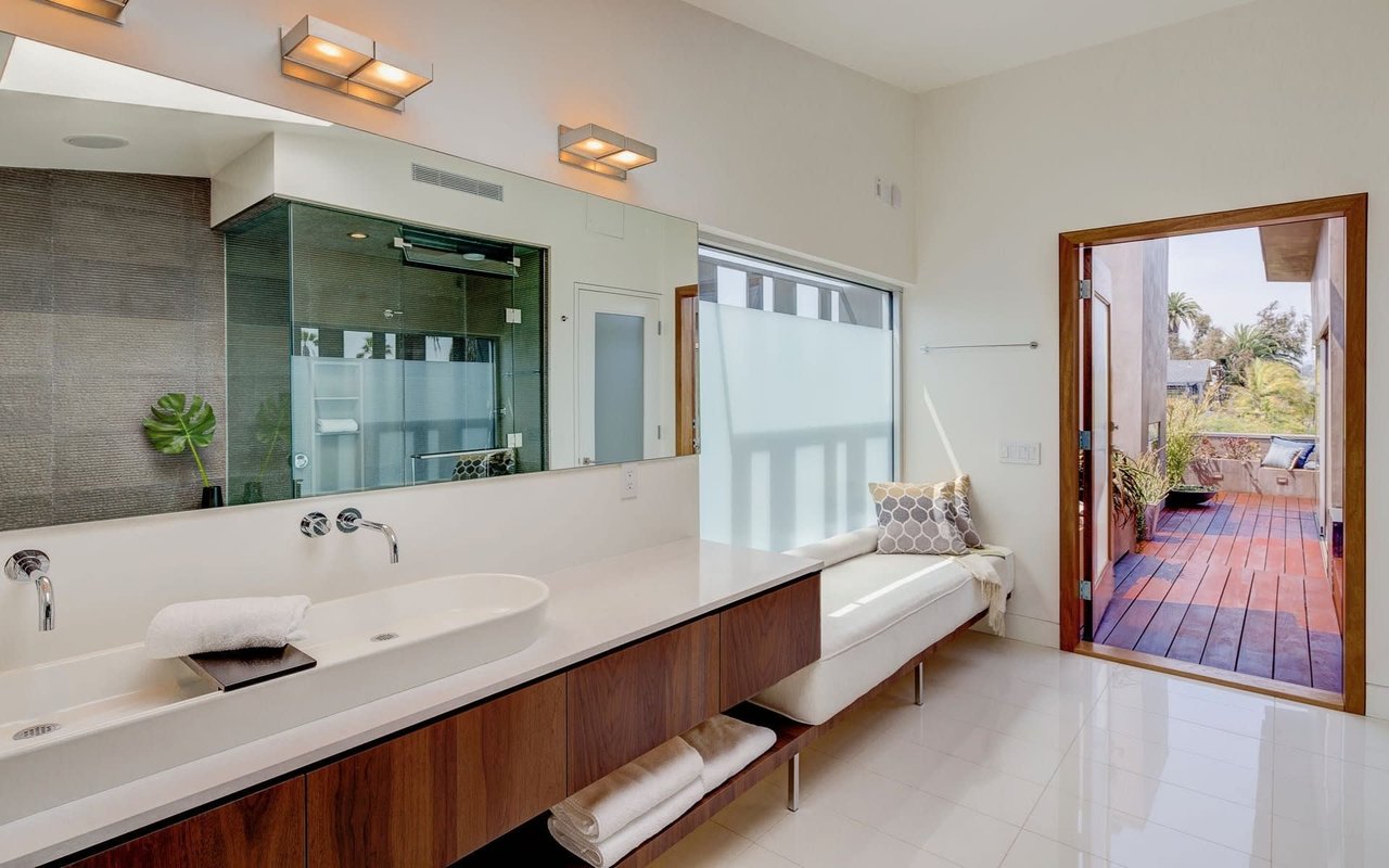 Contemporary Architectural on Double Lot