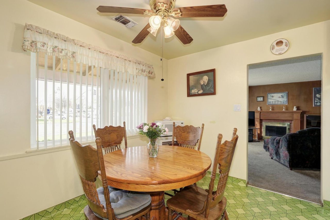 2448 Northview Dr