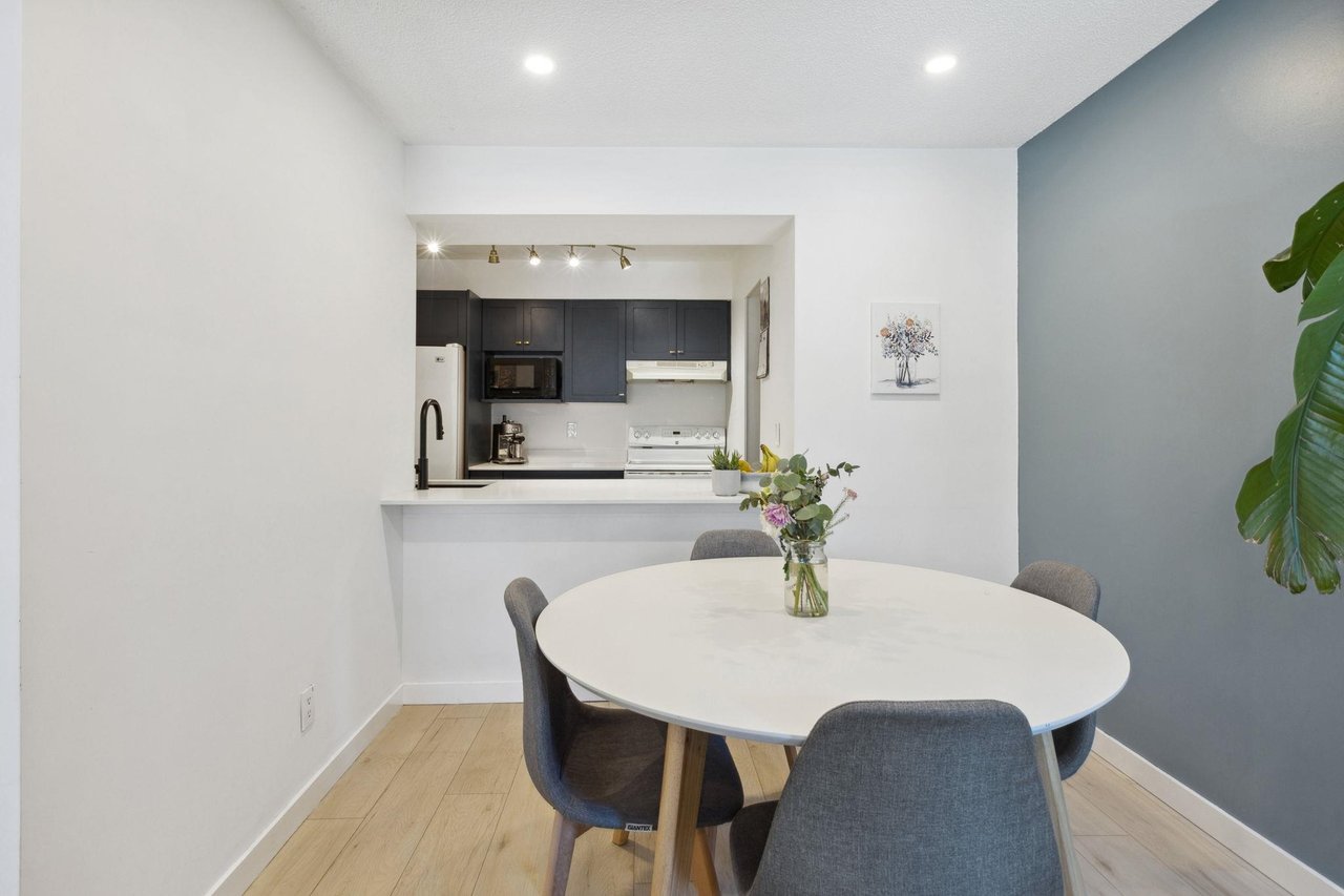 1894 Purcell Way, North Vancouver