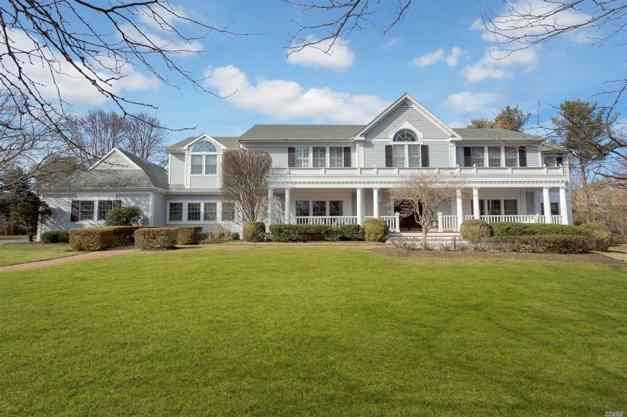 9 Fox Meadow Ln