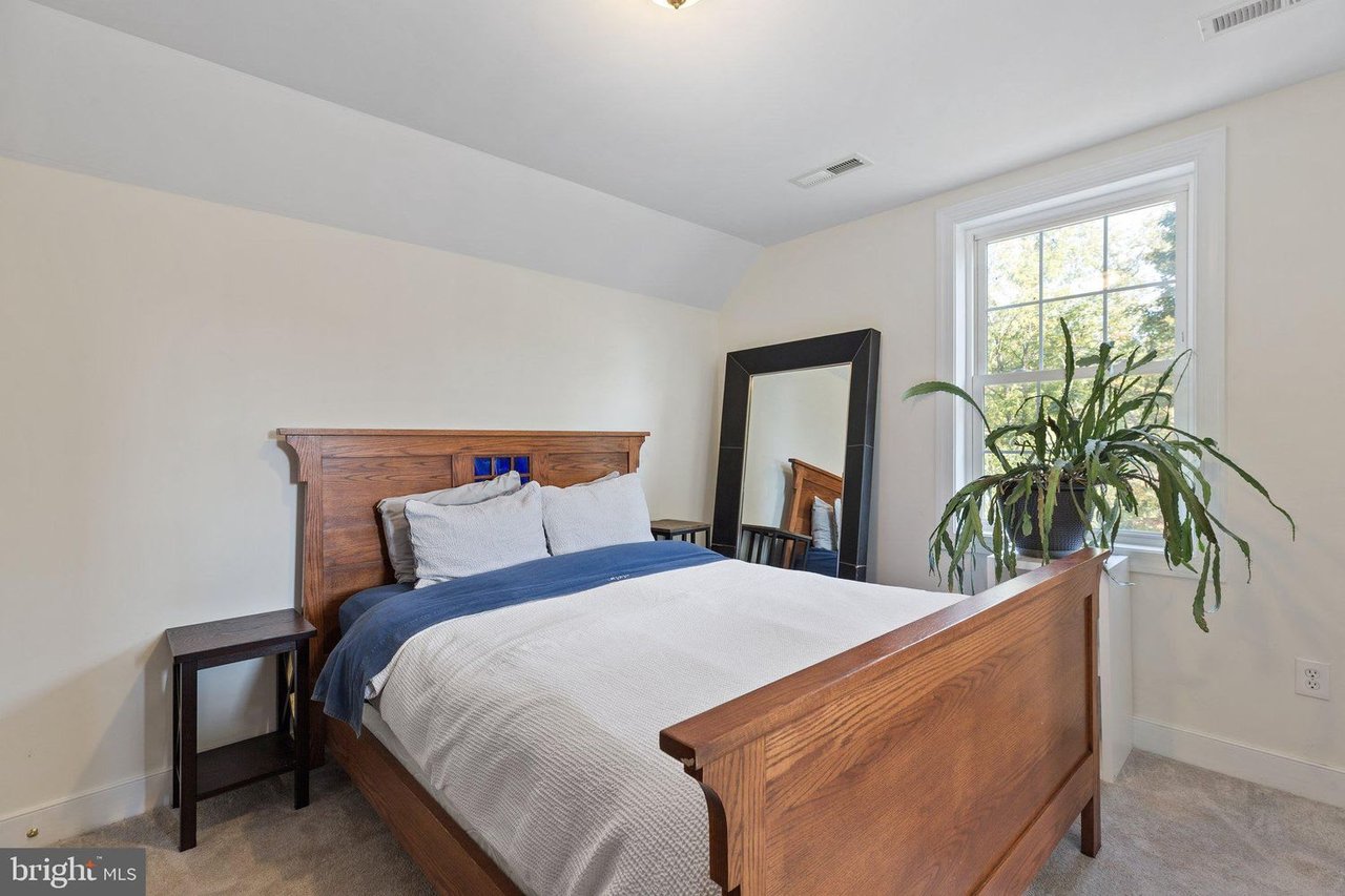 10623 Gravel Rd