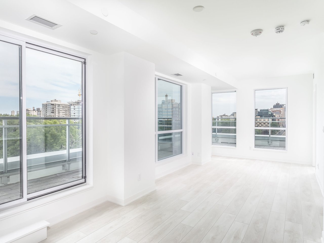 SOUTH HILL TERRACE SUITE