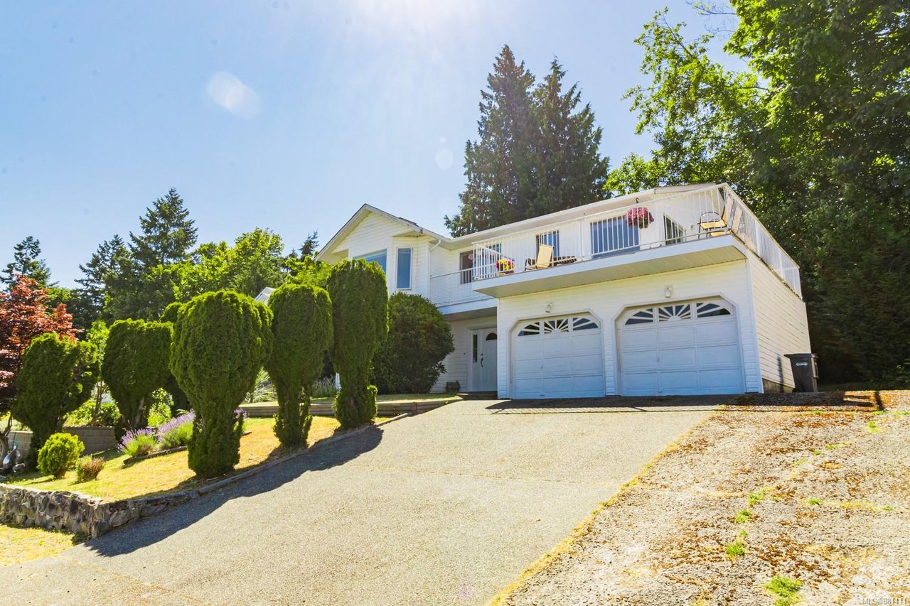 5270 Catalina Dr, Nanaimo