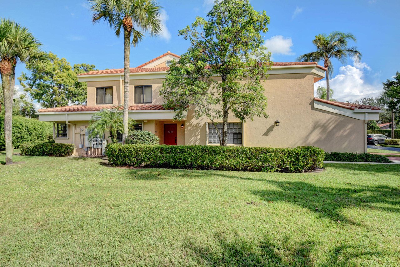 17292 Boca Club Boulevard Unit 1301