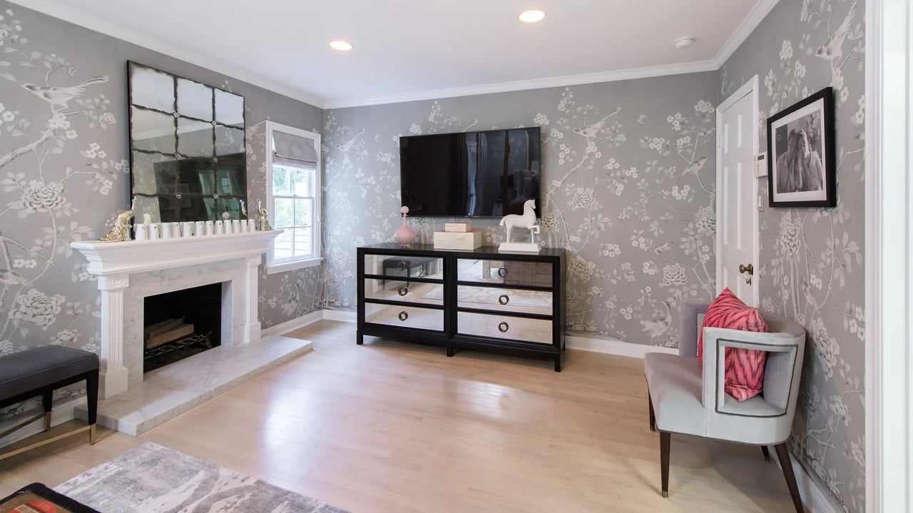 1355 N Beverly Dr