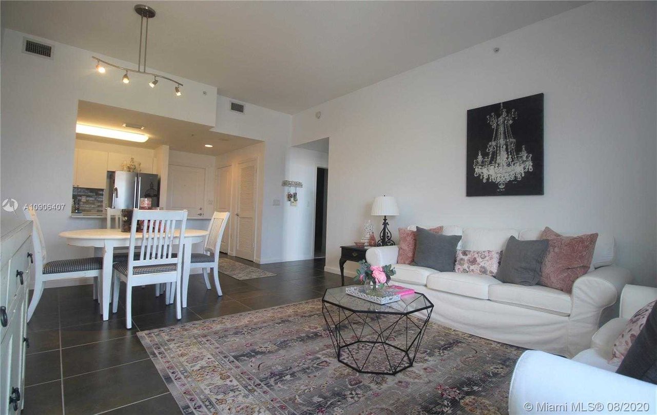10 Aragon Ave Unit 1518