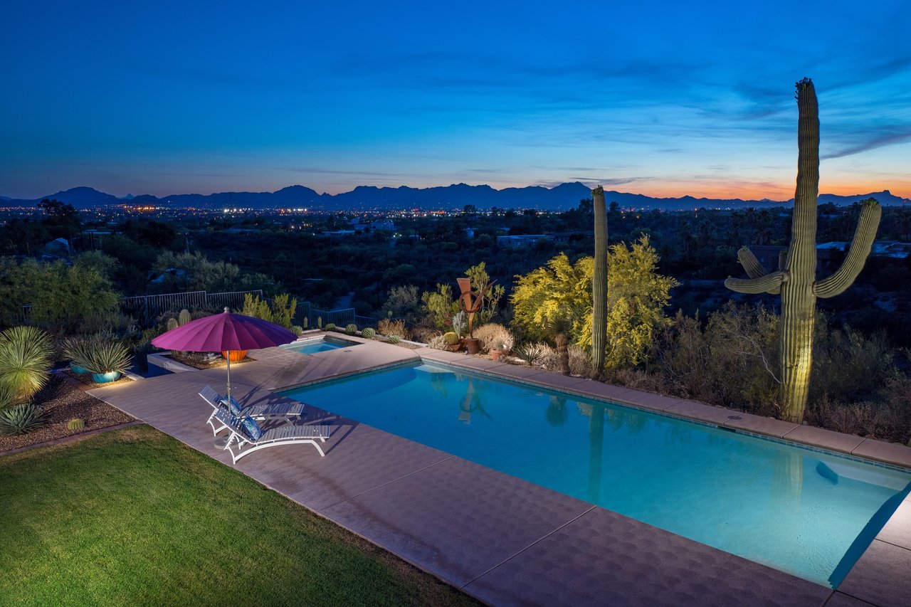 5060 N La Lomita