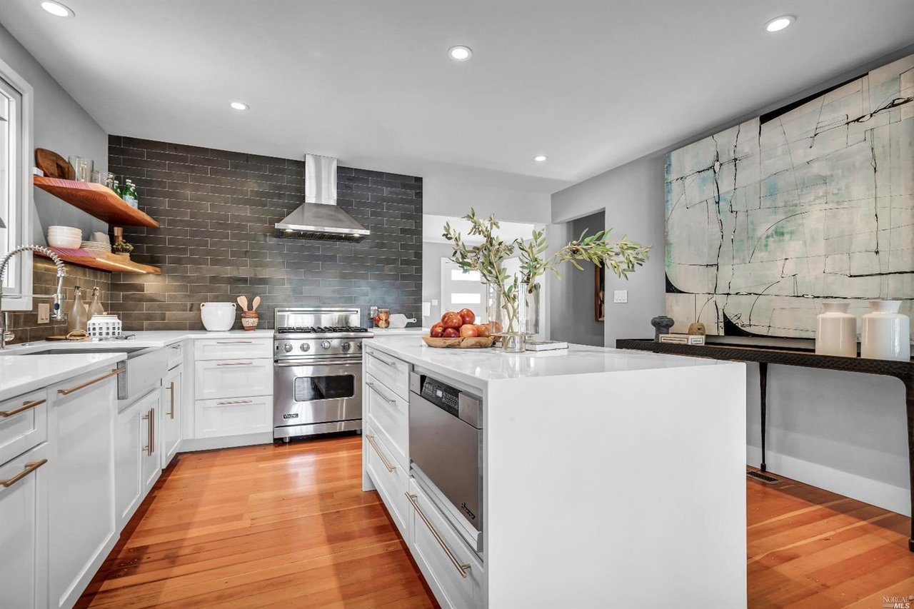 72 1st St