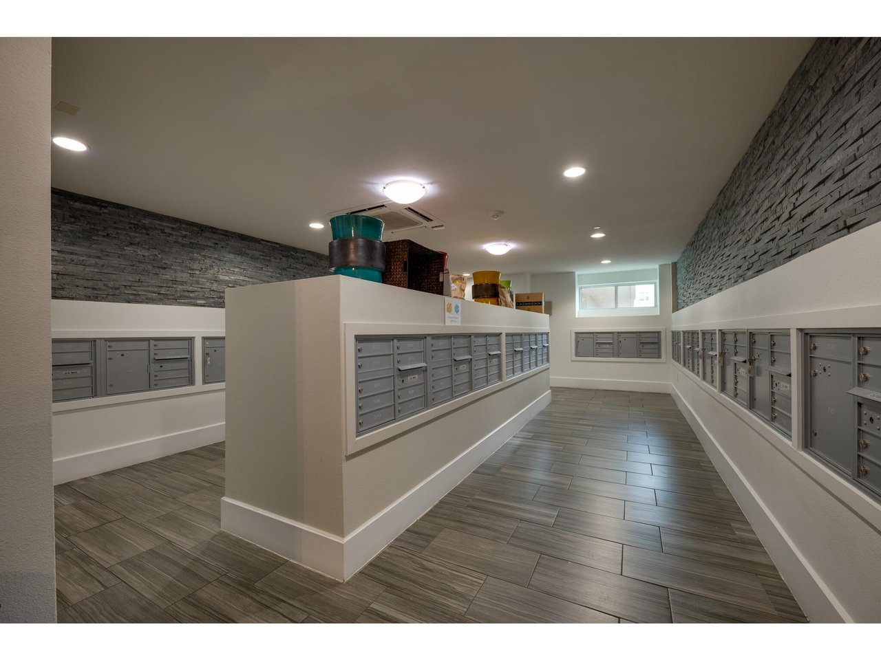 1900 Barton Springs RD Unit: 4035