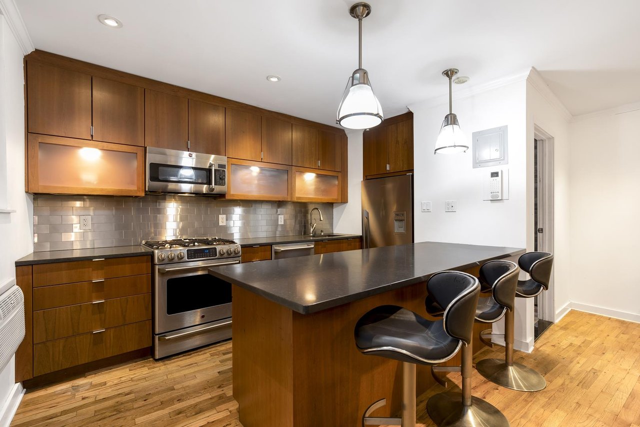 49 East 12th Street, Apt 3-E