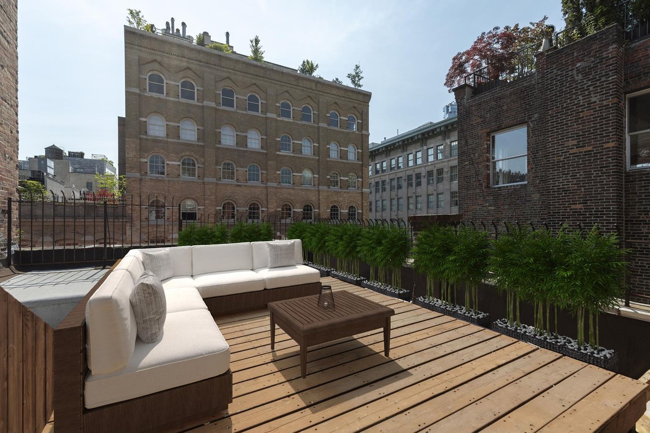 428 Greenwich Street, Apt THOUSE