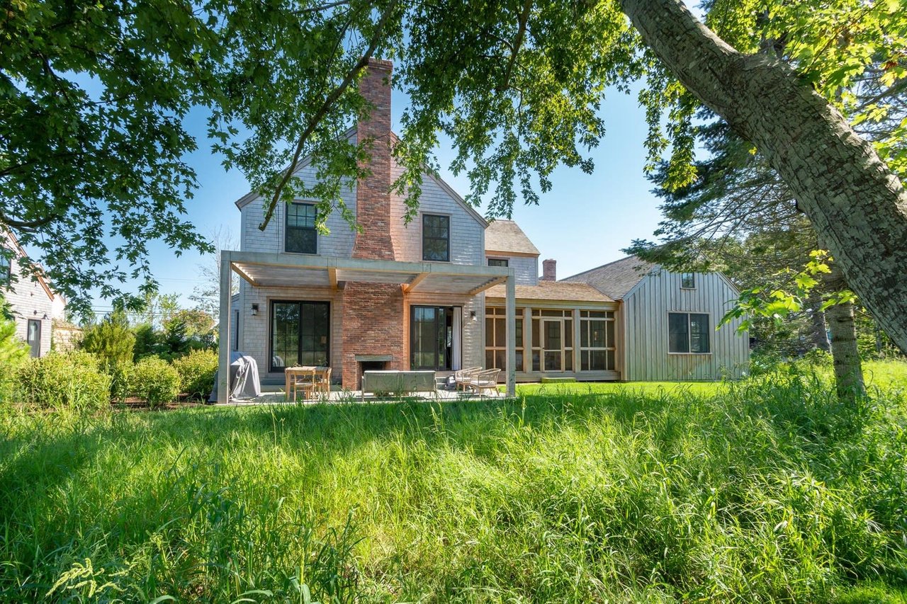 53 Hummock Pond Rd