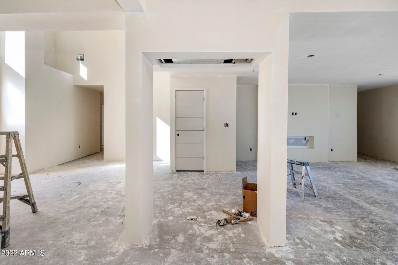 8150 E Del Capitan Dr