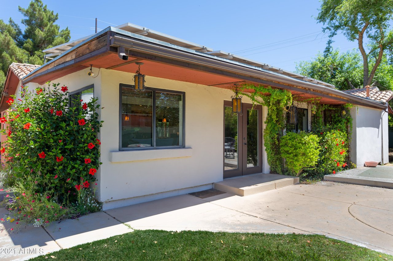 5135 E Indian School Road