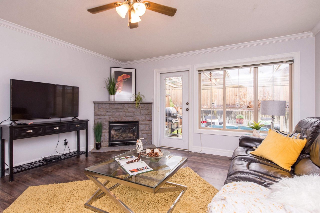 51-6449 Blackwood Ln