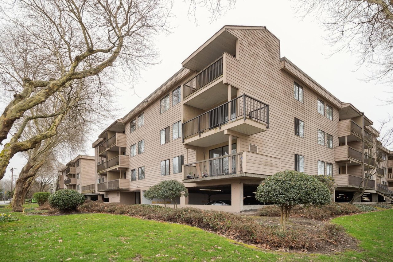 210-8400 Lansdowne Rd