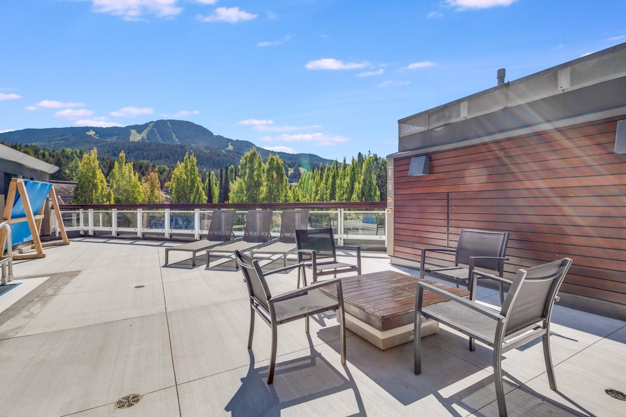 417-4557 Blackcomb Wy