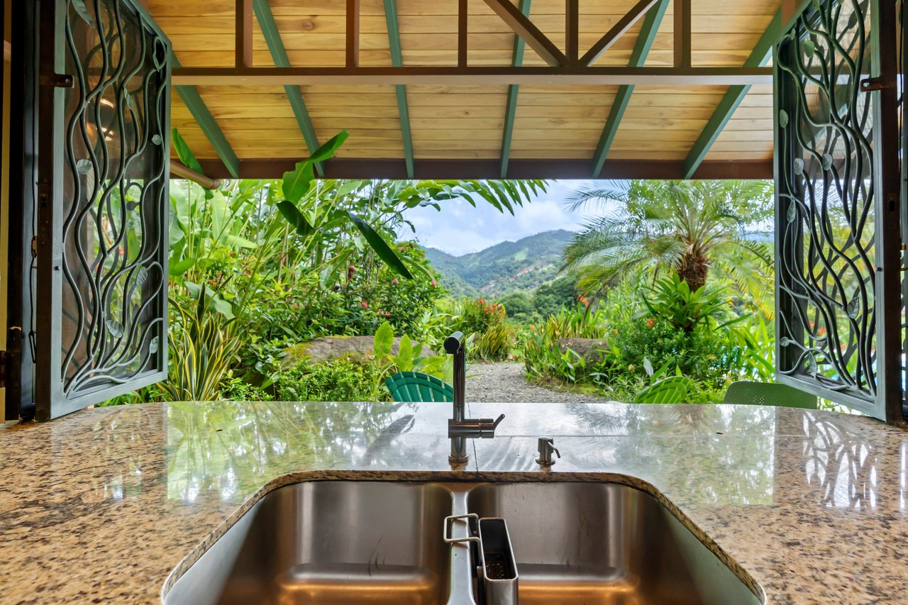 Casa Loro Verde,  Rainforest Jungle Retreat Home on 5.24 Acres in Portalon!