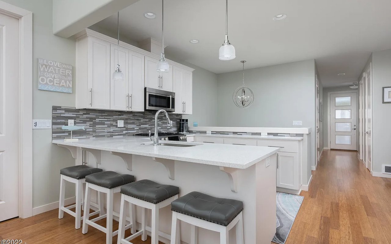 HOW TO GET STARTED IN REAL ESTATE INVESTING