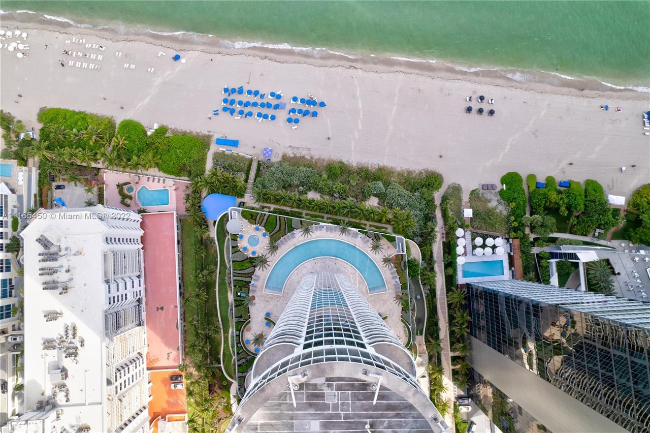 17201 Collins Ave #3708 Sunny Isles FL