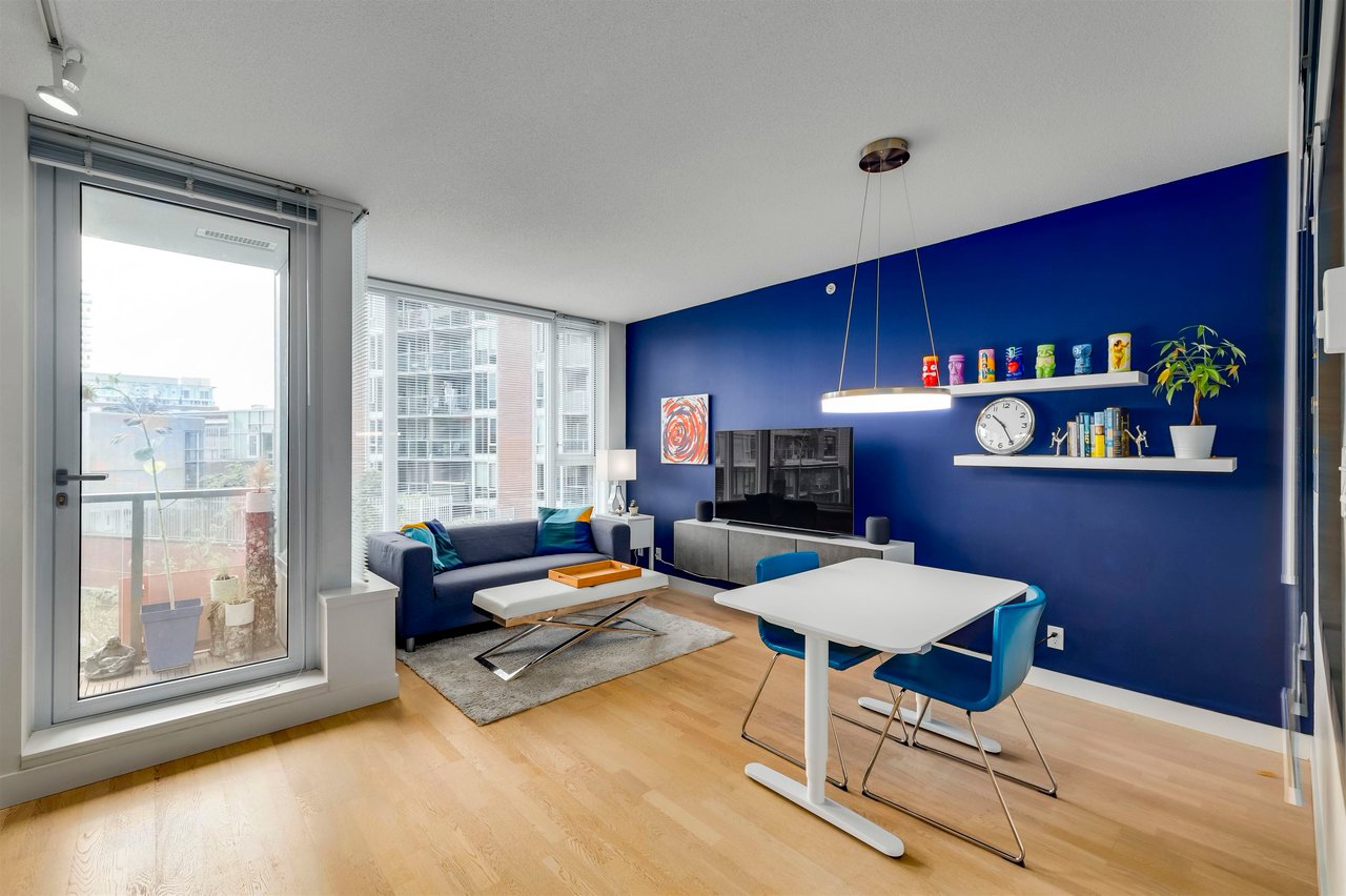 706-251 E 7th Ave