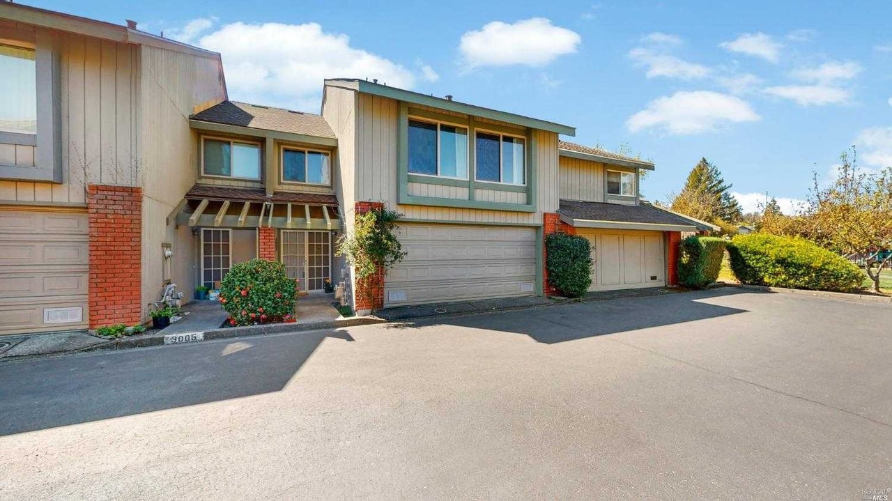 3003 Aurora Ct