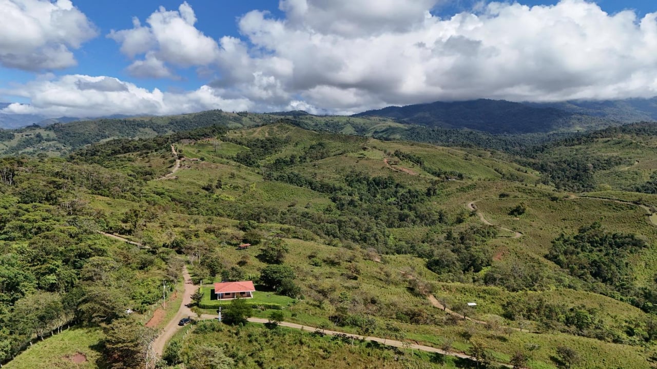 River and Waterfall Ranch, Perez Zeledon, San Jose