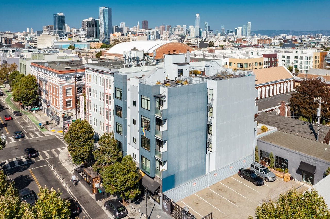 411 Valencia