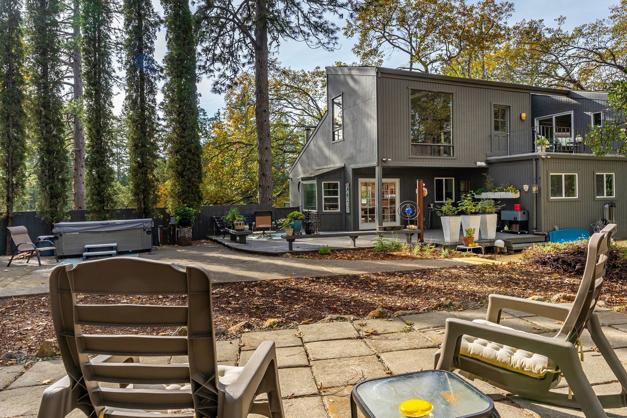 Sophisticated Country Home