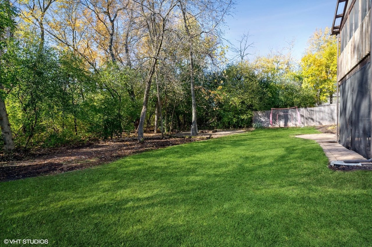 39581 Bishop Ct  Lake Villa, IL