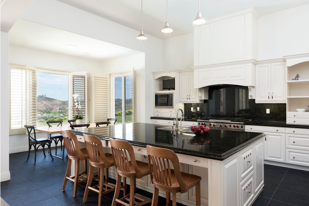 LEASED | 4241 Prado De Los Pajaros