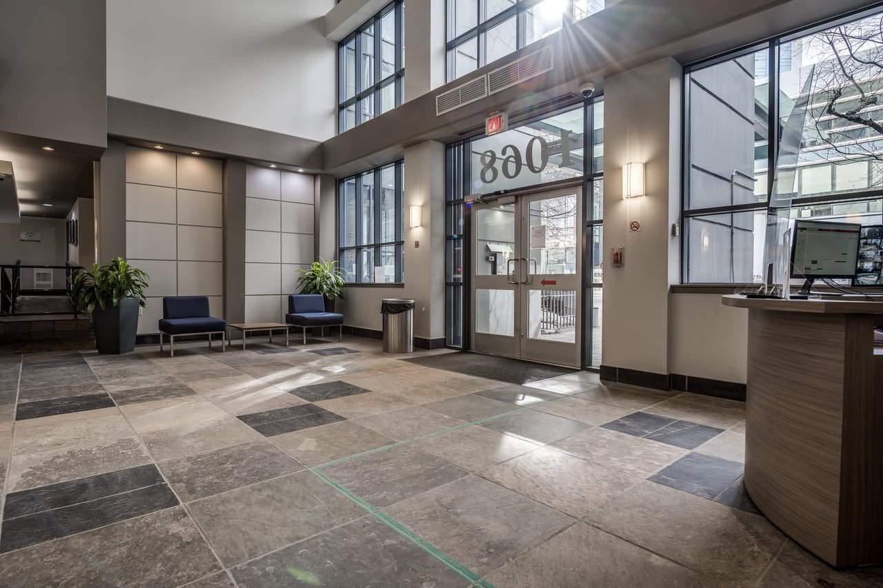 702-1068 Hornby Street, Vancouver