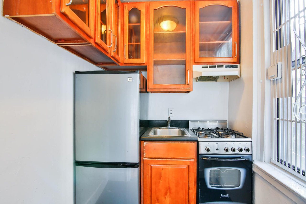 244 West 72nd Street, Apt 5-E