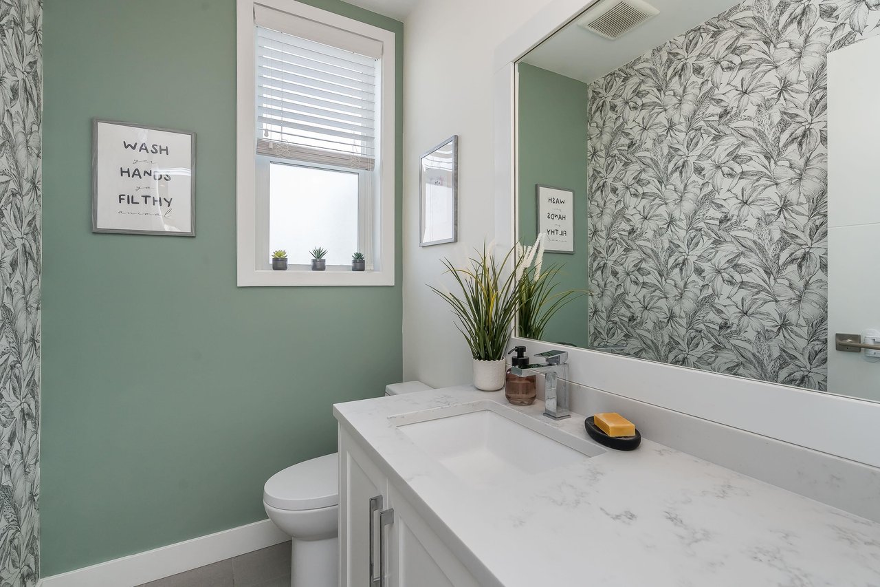 21-19628 55a Avenue, Langley