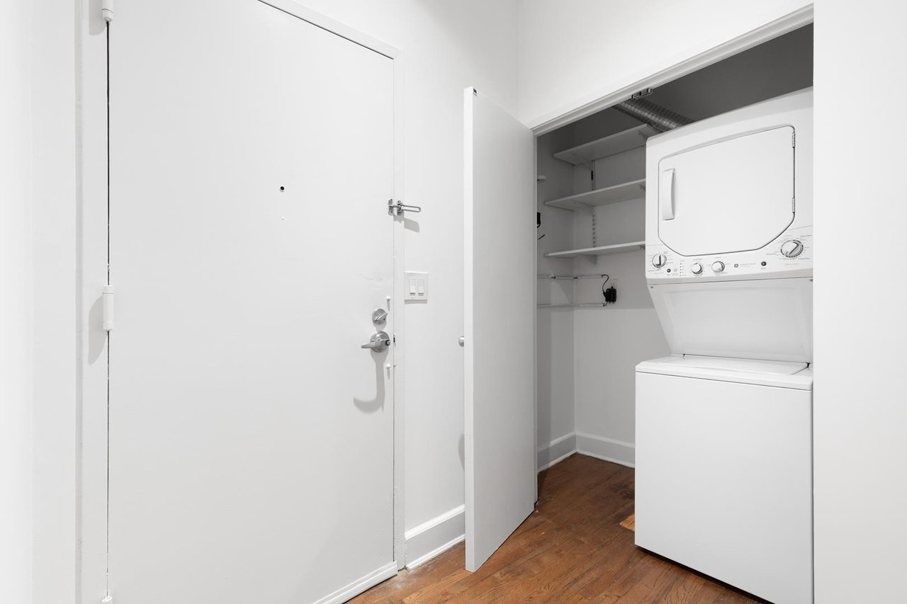 15-17 South William Street, Apt 2-B
