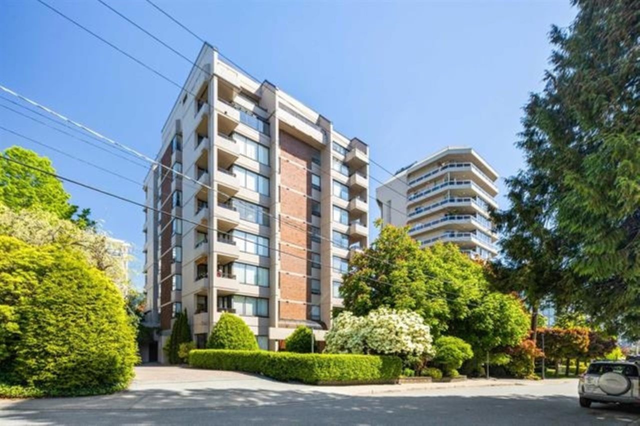 702-1737 Duchess Ave