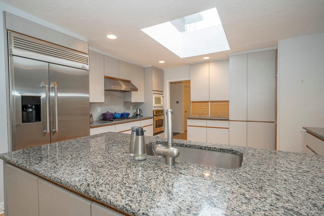 Modern Single Family Home 