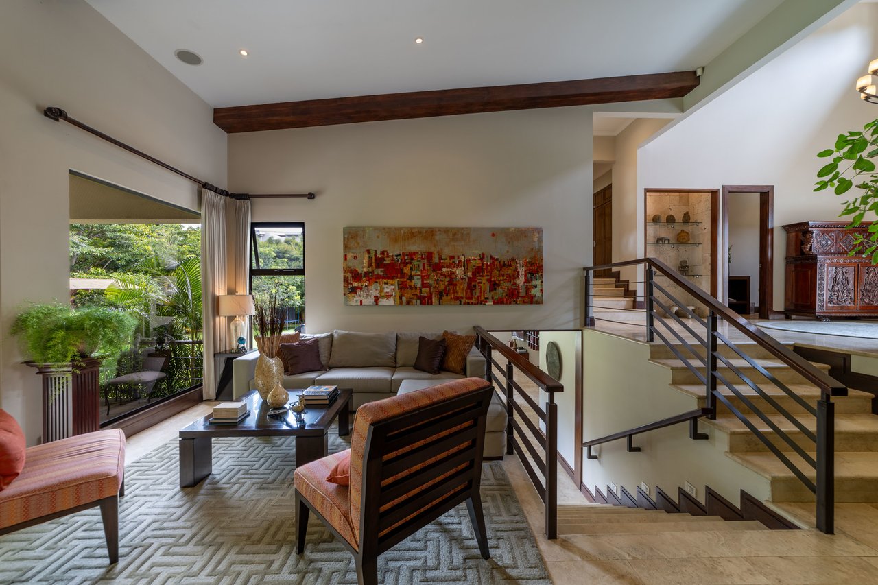 City Family Home, Escazu, San Jose